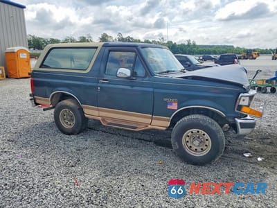 Czwarte zdjęcie samochodu z boku: 1995 FORD BRONCO U100 VIN:1FMEU15N6SLA76775 - miniatura