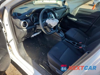 Zdjęcie 8 z 12 samochodu: 2023 NISSAN VERSA S VIN:3N1CN8DV5PL848734 - miniatura