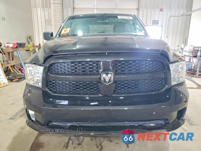 Piąte zdjęcie samochodu w środku: 2016 RAM 1500 ST VIN:1C6RR7FT9GS116830 - miniatura