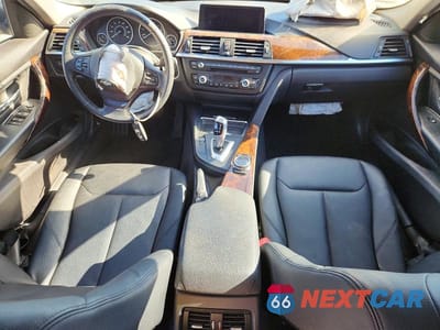 Zdjęcie 8 z 12 samochodu: 2014 BMW 320 I VIN:WBA3B1C51EPV79712 - miniatura