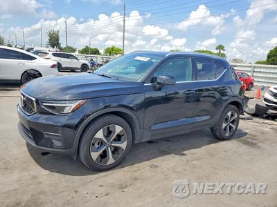 2025 VOLVO XC40 CORE YV4L12UJXS2552652 - główne zdjęcie licytacji z USA - miniatura