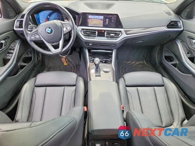 Zdjęcie 8 z 12 samochodu: 2019 BMW 330XI VIN:WBA5R7C56KAJ86553 - miniatura