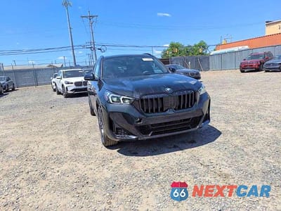 Trzecie zdjęcie samochodu z tyłu: 2026 BMW X1 XDRIVE28I VIN:WBX73EF06T5599183 - miniatura
