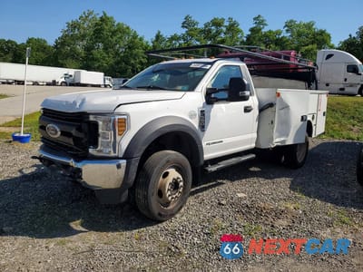 2019 FORD F550 SUPER DUTY 1FDUF5HT3KEF85427 - główne zdjęcie licytacji z USA - miniatura