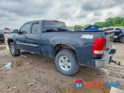 Drugie zdjęcie samochodu z przodu: 2010 GMC SIERRA K1500 SLE VIN:1GTSKVE33AZ194183 - miniatura