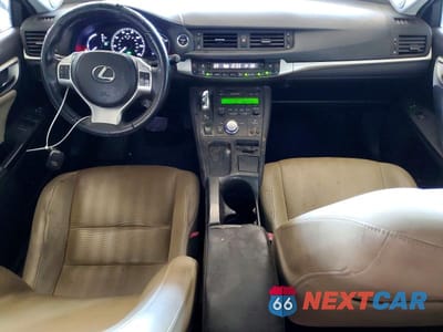 Zdjęcie 8 z 12 samochodu: 2011 LEXUS CT 200 VIN:JTHKD5BH6B2018201 - miniatura