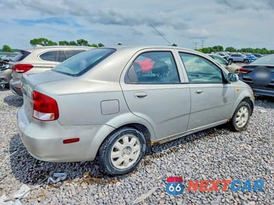 Trzecie zdjęcie samochodu z tyłu: 2004 CHEVROLET AVEO LS VIN:KL1TJ526X4B156024 - miniatura