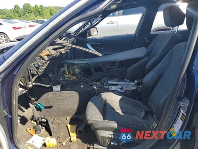 Zdjęcie 7 z 12 samochodu: 2017 BMW 330 I VIN:WBA8B9G53HNU49915 - miniatura