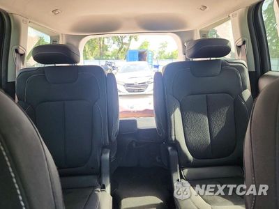 Zdjęcie 10 z 14 samochodu: 2021 JEEP GRAND CHEROKEE L LAREDO VIN:1C4RJJAGXM8175370 - miniatura