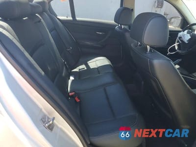 Zdjęcie 10 z 12 samochodu: 2011 BMW 328 XI VIN:WBAPK7C59BA973056 - miniatura
