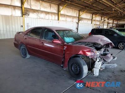 Czwarte zdjęcie samochodu z boku: 2003 TOYOTA CAMRY LE VIN:4T1BE32K93U179254 - miniatura