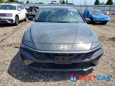 Piąte zdjęcie samochodu w środku: 2025 HYUNDAI ELANTRA SEL SPORT VIN:KMHLM4DG2SU043682 - miniatura