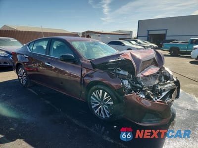 Czwarte zdjęcie samochodu z boku: 2025 NISSAN ALTIMA SV VIN:1N4BL4DV9SN356701 - miniatura