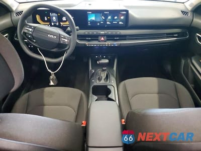 Zdjęcie 8 z 12 samochodu: 2026 KIA K4 LXS VIN:3KPFT4DE9TE311047 - miniatura