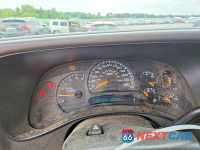 Zdjęcie 9 z 12 samochodu: 2005 CHEVROLET SILVERADO K1500 VIN:2GCEK13T451117264 - miniatura
