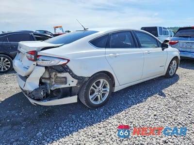 Trzecie zdjęcie samochodu z tyłu: 2018 FORD FUSION SE HYBRID VIN:3FA6P0LU2JR235110 - miniatura