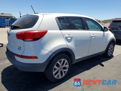 Trzecie zdjęcie samochodu z tyłu: 2016 KIA SPORTAGE LX VIN:KNDPBCAC5G7825293 - miniatura