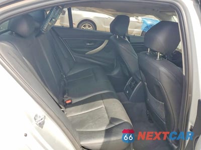 Zdjęcie 10 z 12 samochodu: 2013 BMW 328 I VIN:WBA3A5G51DNP25850 - miniatura