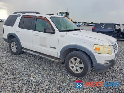 Czwarte zdjęcie samochodu z boku: 2007 FORD EXPLORER XLT VIN:1FMEU63E37UB57041 - miniatura