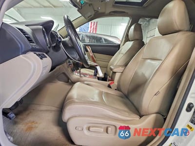 Zdjęcie 7 z 12 samochodu: 2010 TOYOTA HIGHLANDER LIMITED VIN:5TDDK3EH6AS022997 - miniatura