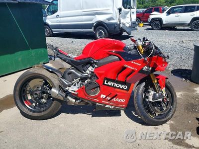 2024 DUCATI PANIGALE V4S ZDMDAGWW2RB008139 - główne zdjęcie licytacji z USA - miniatura