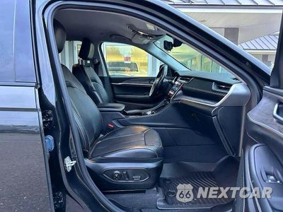 Piąte zdjęcie samochodu w środku: 2022 JEEP GRAND CHEROKEE L LIMITED VIN:1C4RJKBGXN8557341 - miniatura