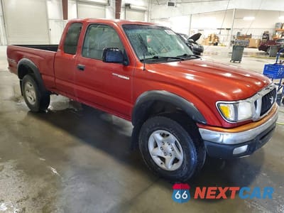 Czwarte zdjęcie samochodu z boku: 2004 TOYOTA TACOMA XTRACAB VIN:5TEWN72N64Z308406 - miniatura