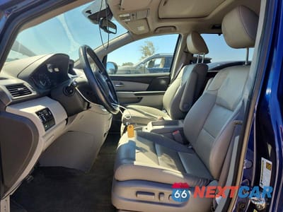 Zdjęcie 7 z 14 samochodu: 2015 HONDA ODYSSEY EXL VIN:5FNRL5H63FB112385 - miniatura