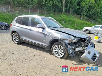 Czwarte zdjęcie samochodu z boku: 2015 BMW X3 XDRIVE28I VIN:5UXWX9C50F0D47341 - miniatura