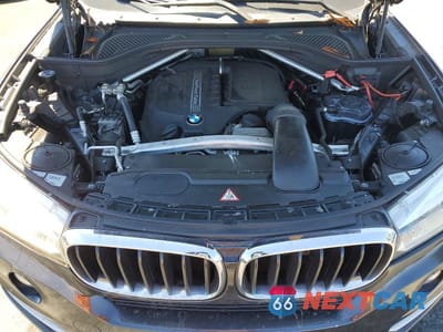Zdjęcie 11 z 12 samochodu: 2014 BMW X5 SDRIVE35I VIN:5UXKR2C51E0H31319 - miniatura