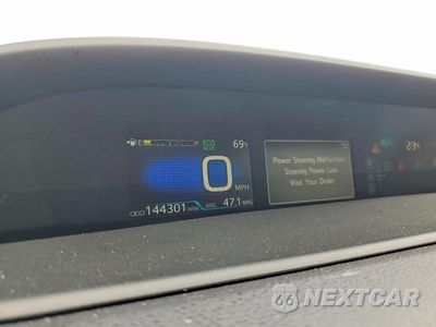 Zdjęcie 9 z 12 samochodu: 2016 TOYOTA PRIUS THREE TOURING VIN:JTDKARFU3G3019803 - miniatura