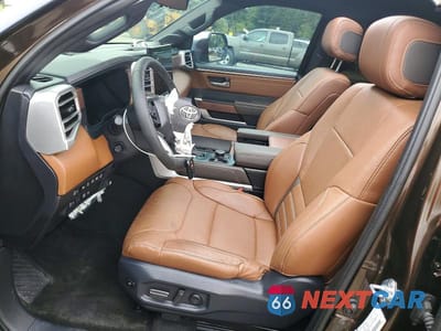 Zdjęcie 7 z 13 samochodu: 2025 TOYOTA TUNDRA 1794 EDITION VIN:5TFMA5DB7SX305948 - miniatura