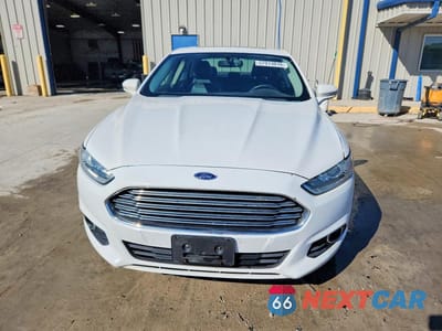 Piąte zdjęcie samochodu w środku: 2013 FORD FUSION SE VIN:3FA6P0HR4DR183925 - miniatura