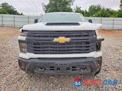 Piąte zdjęcie samochodu w środku: 2025 CHEVROLET SILVERADO K2500 HEAVY DUTY VIN:1GC2KLE72SF318809 - miniatura