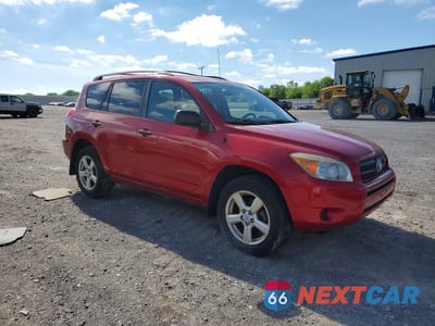 Czwarte zdjęcie samochodu z boku: 2006 TOYOTA RAV4 BASE VIN:JTMBK33V666005429 - miniatura