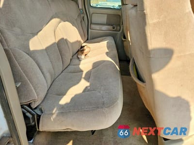 Zdjęcie 10 z 12 samochodu: 2001 GMC NEW SIERRA C1500 VIN:2GTEC19T611100545 - miniatura