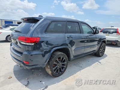 Trzecie zdjęcie samochodu z tyłu: 2018 JEEP GRAND CHEROKEE LAREDO VIN:1C4RJFAG4JC163012 - miniatura