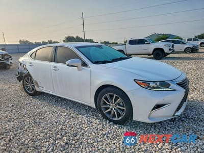 Czwarte zdjęcie samochodu z boku: 2016 LEXUS ES 300H VIN:JTHBW1GG6G2119412 - miniatura