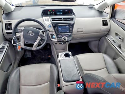 Zdjęcie 8 z 12 samochodu: 2017 TOYOTA PRIUS V FOUR VIN:JTDZN3EU8HJ066291 - miniatura