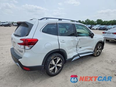 Trzecie zdjęcie samochodu z tyłu: 2021 SUBARU FORESTER TOURING VIN:JF2SKAXC7MH546697 - miniatura