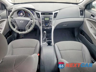 Zdjęcie 8 z 12 samochodu: 2011 HYUNDAI SONATA GLS VIN:5NPEB4ACXBH098377 - miniatura