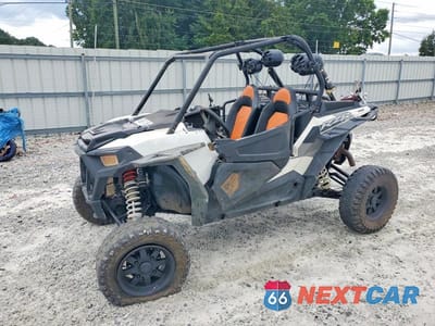Drugie zdjęcie samochodu z przodu: 2015 POLARIS RZR UTILITY VEHICLE VIN:3NSVDE993FF374040 - miniatura