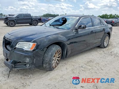 2013 CHRYSLER 300 2C3CCAAG6DH657042 - główne zdjęcie licytacji z USA - miniatura