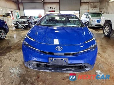 Piąte zdjęcie samochodu w środku: 2024 TOYOTA PRIUS LE VIN:JTDACAAU1R3023009 - miniatura