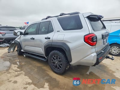Drugie zdjęcie samochodu z przodu: 2025 TOYOTA 4RUNNER SR5 VIN:JTEVA5AR7S5003489 - miniatura