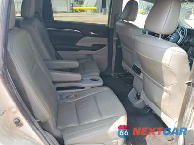 Zdjęcie 11 z 13 samochodu: 2016 TOYOTA HIGHLANDER HYBRID LIMITED PLATINUM VIN:5TDDCRFH2GS018453 - miniatura