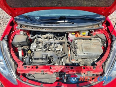 Zdjęcie 11 z 12 samochodu: 2016 TOYOTA PRIUS C THREE VIN:JTDKDTB39G1132815 - miniatura