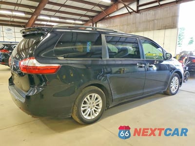 Trzecie zdjęcie samochodu z tyłu: 2017 TOYOTA SIENNA XLE 8-PASSENGER VIN:5TDYZ3DC1HS823723 - miniatura