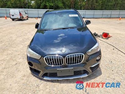 Piąte zdjęcie samochodu w środku: 2017 BMW X1 SDRIVE28I VIN:WBXHU7C35H5H37964 - miniatura