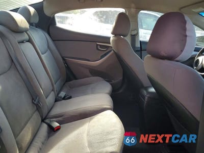 Zdjęcie 10 z 12 samochodu: 2013 HYUNDAI ELANTRA GLS VIN:5NPDH4AE2DH416457 - miniatura